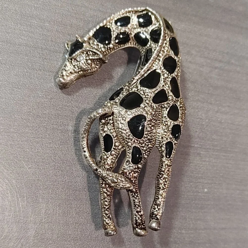 Giraffe Enamel Crystal Lapel Pin Brooch